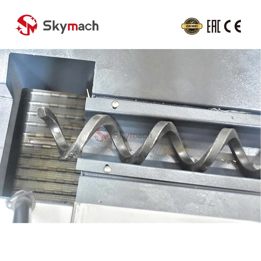 Dual Screw Augers & Caterpillar Hinge Belt Chip Conveyor