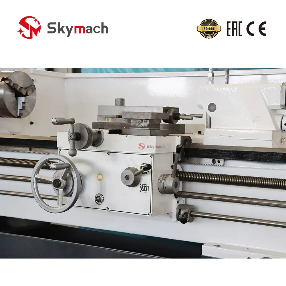 Enclosed Apron, Carriage Saddle & Feed Controls