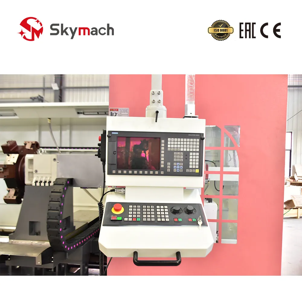 Siemens SINUMERIK 828D CNC Control Station on Swiveling Pendant Arm